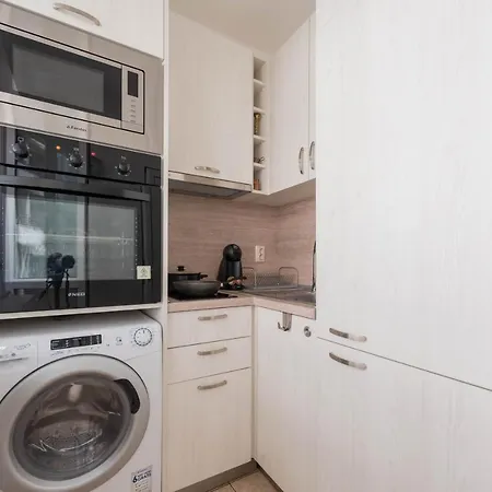 Apartment Studio Porto Warna